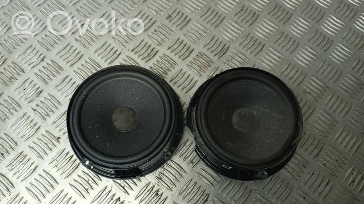 Volkswagen Bora Enceinte de porte arrière 1J0035411G