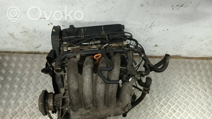 Audi A4 S4 B5 8D Moteur 