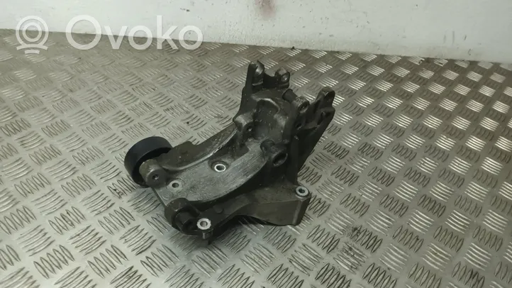 Citroen C5 Variklio tvirtinimo kronšteinas 9643834880