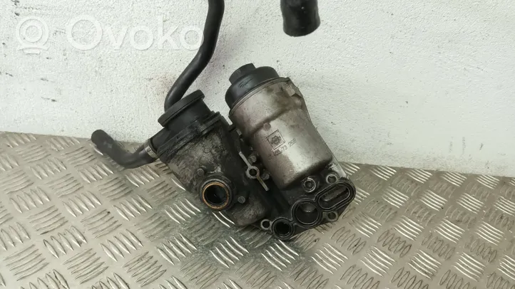 Volvo S60 Supporto di montaggio del filtro dell’olio 08642839