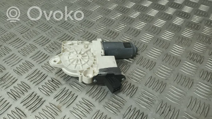 Opel Vectra C Rear door window regulator motor 106365104