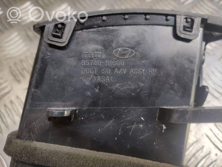 Hyundai Terracan Garniture, panneau de grille d'aération latérale 85740H1600