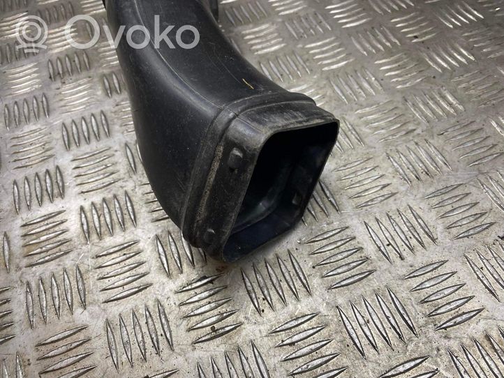 Volvo V70 Oro paėmimo kanalo detalė (-ės) 9475236