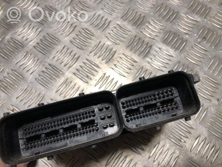 Opel Signum Dzinēja vadības bloks 55205632