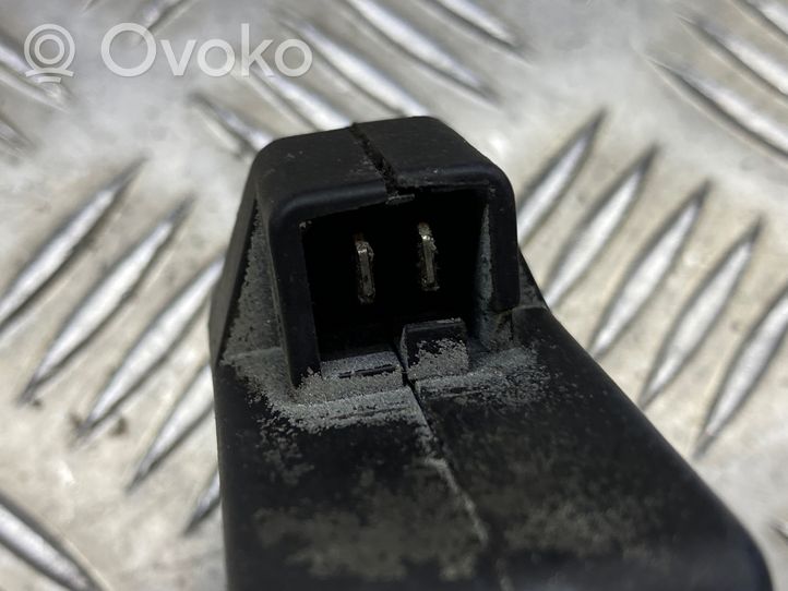 Volvo S40, V40 Fuel tank cap lock 