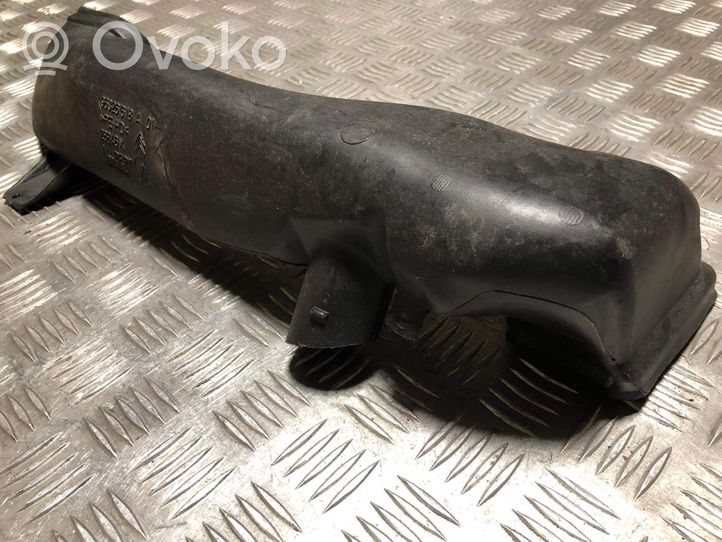 Citroen C5 Część rury dolotu powietrza 963261618A