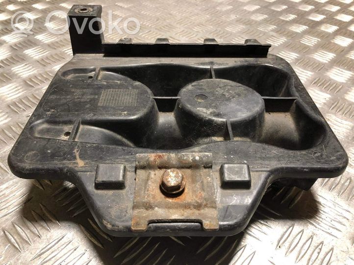 Volkswagen Bora Vassoio scatola della batteria 1J0804373A