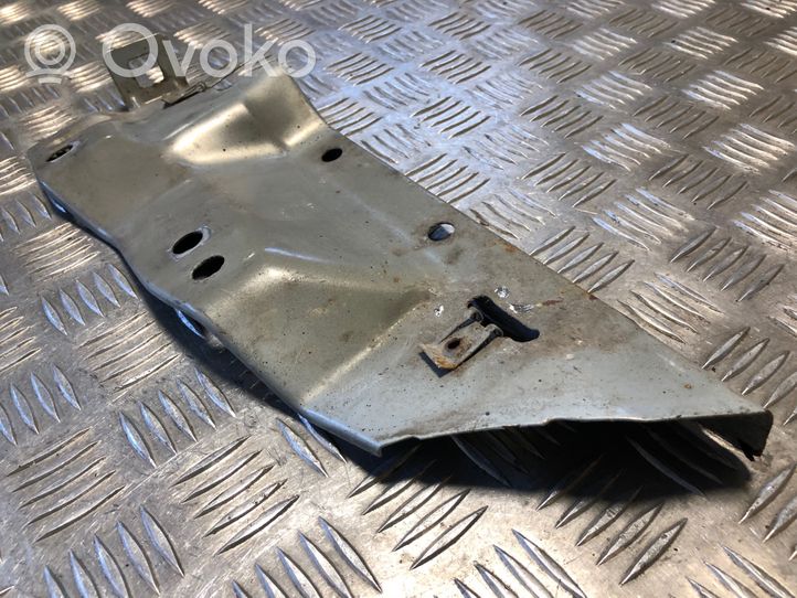 Renault Scenic I Supporto di montaggio del parafango 290003