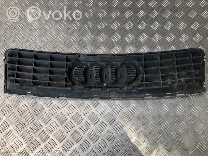 Audi A6 S6 C4 4A Grille calandre supérieure de pare-chocs avant 4B0853651