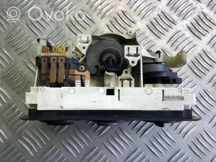 Audi A4 S4 B5 8D Climate control unit 893959511