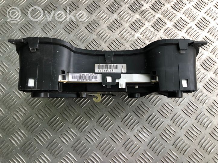 Opel Astra G Compteur de vitesse tableau de bord 13117302BY