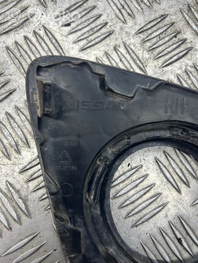 Mercedes-Benz W470 Mascherina inferiore del paraurti anteriore 622565XA0A