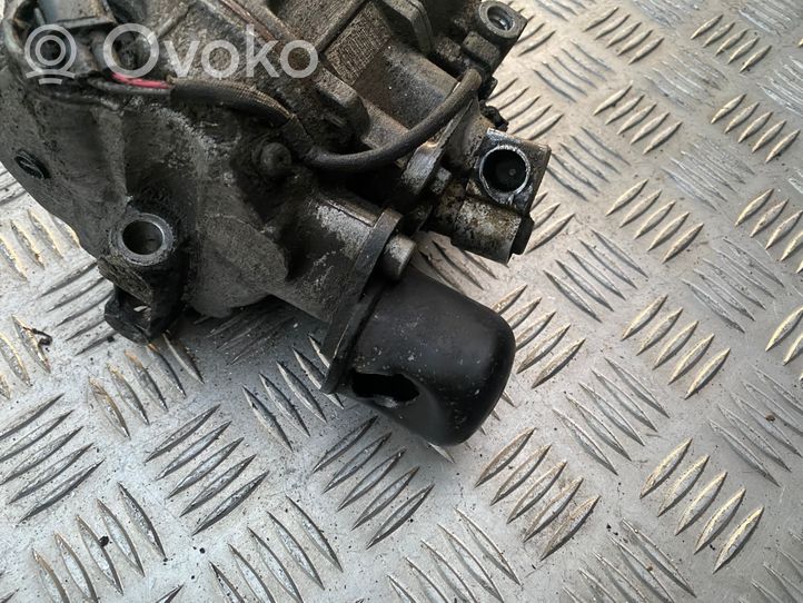 Mercedes-Benz C W203 Ilmastointilaitteen kompressorin pumppu (A/C) 4472208224