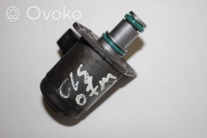 Mercedes-Benz CLS C219 Hydraulisen servojärjestelmän paineventtiili A0001092100