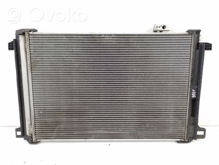 Mercedes-Benz SLK R172 Radiateur condenseur de climatisation A2045000554