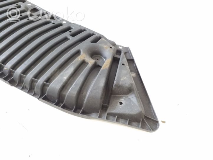 Mercedes-Benz C W204 Engine splash shield/under tray A2045200723