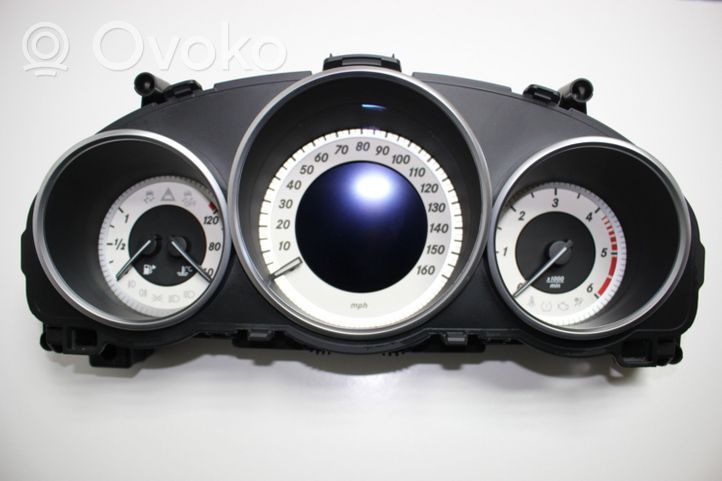 Mercedes-Benz E C207 W207 Speedometer (instrument cluster) A2129007329