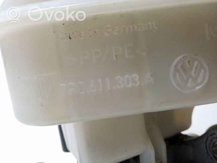 Volkswagen Touareg II Cilindro del sistema frenante 7P0611303A