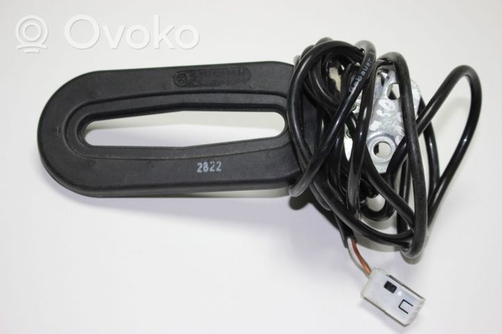 Mercedes-Benz SL R230 GPS-pystyantenni A2308200675