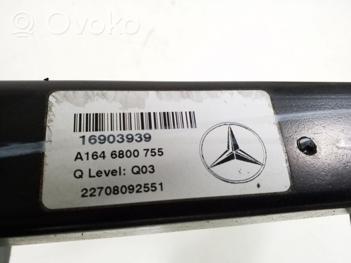 Mercedes-Benz GL X164 Balkis panelės tvirtinimo A1646800755
