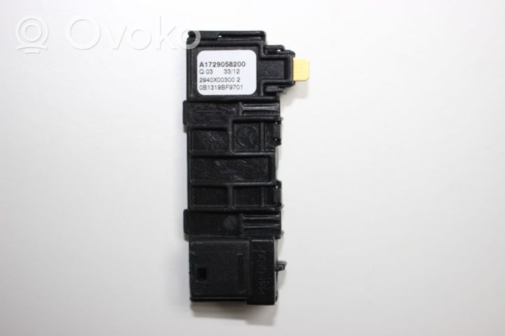 Mercedes-Benz C W204 Lietus sensors A1729058200