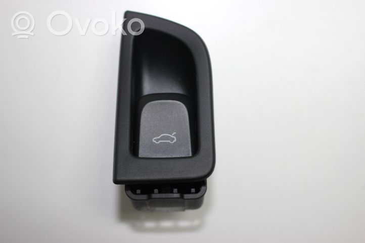 Audi A5 8T 8F Interrupteur d'ouverture de coffre 8K0959831A