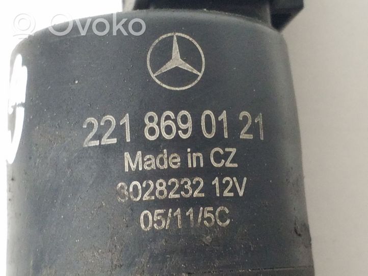 Mercedes-Benz C W204 Pompa spryskiwacza szyby przedniej / czołowej A2218690121