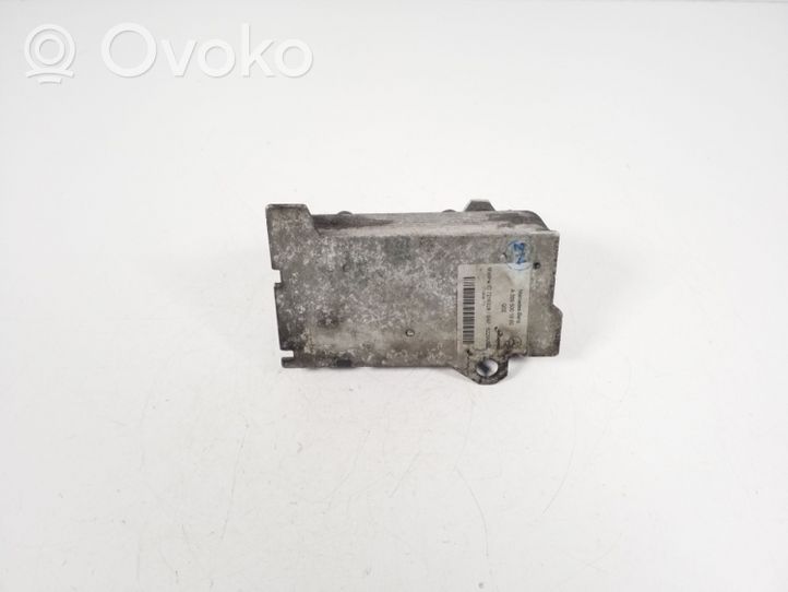 Mercedes-Benz S W222 Supporto di montaggio del filtro dell’olio A0995001900