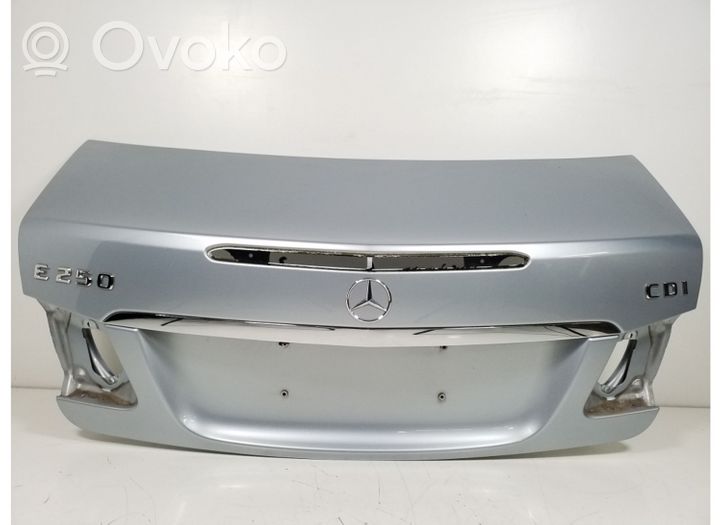 Mercedes-Benz E C207 W207 Tylna klapa bagażnika A2077500175