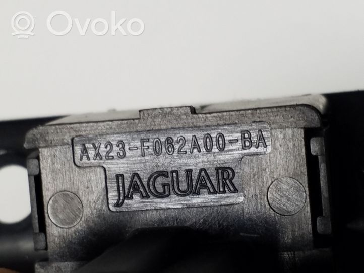 Jaguar XF X250 Botón de apertura de la guantera AX23F062A00BA