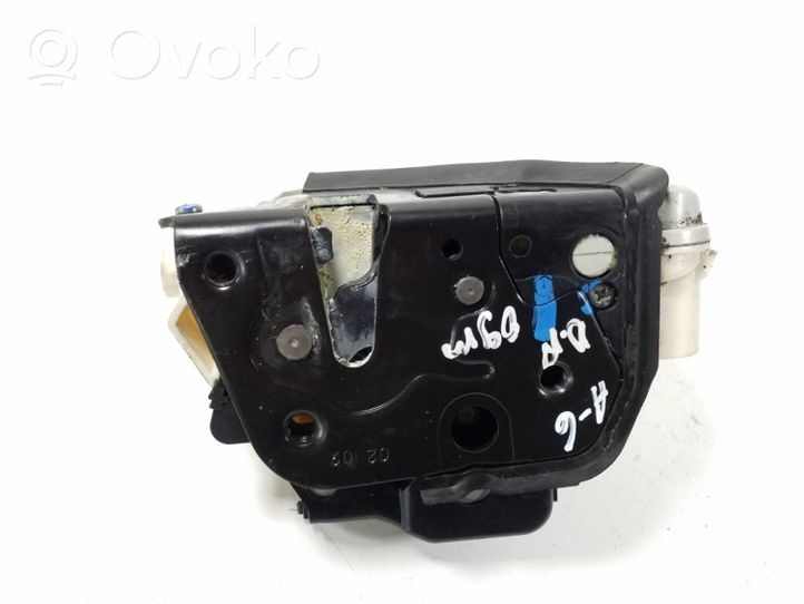 Audi A6 S6 C6 4F Zamek drzwi przednich 4F2837016B