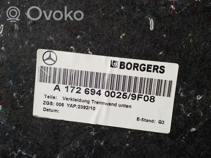 Mercedes-Benz SLK R172 Takaluukun/tavaratilan sivuverhoilu A1726940025