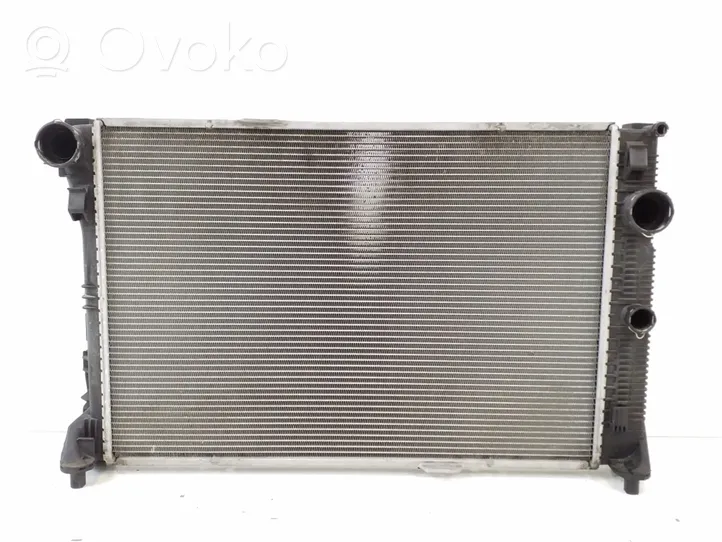 Mercedes-Benz C W204 Radiateur de refroidissement A2045003703