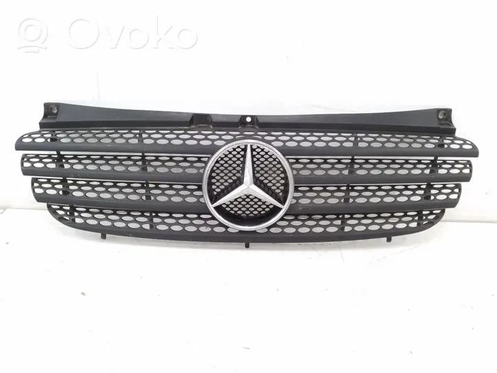 Mercedes-Benz Vito Viano W639 Etusäleikkö A6398800185