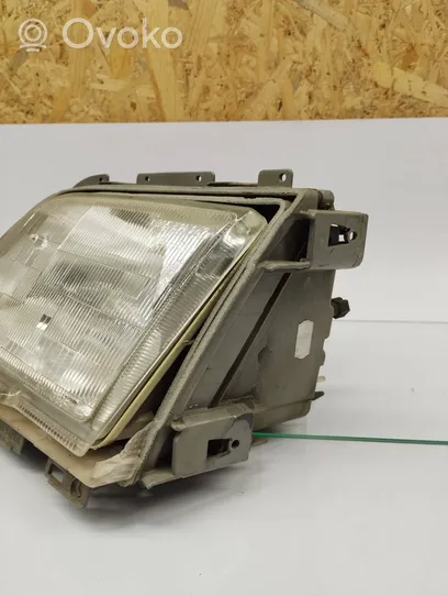 Mercedes-Benz SL R129 Lampa przednia 1305540186