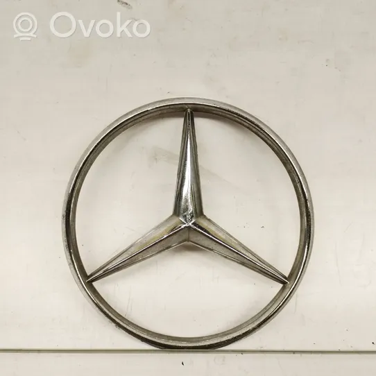 Mercedes-Benz E W124 Logo, emblème, badge 2017580058