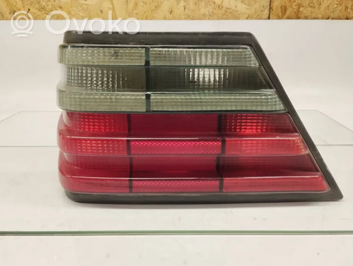 Mercedes-Benz E W124 Lampa tylna 1248200164