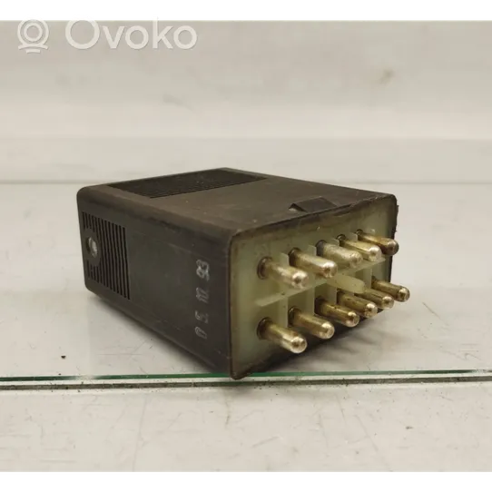 Mercedes-Benz E W124 Other relay 0165459532