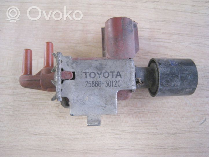 Toyota Land Cruiser (J150) Valvola di depressione 2586030120