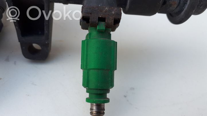 Hyundai Accent Injecteur de carburant 3531037150