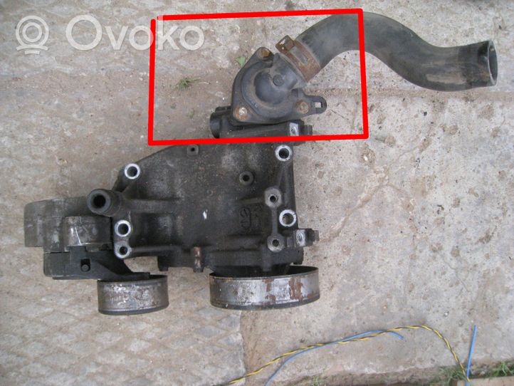 Honda CR-V Boîtier de thermostat 19301PNA003