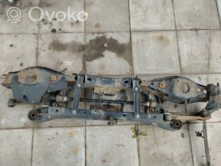 Toyota Avensis T270 Taka-apurunko 5120605070