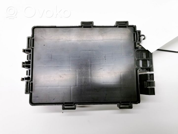 Tesla Model S Módulo de fusible 1034409-00-A