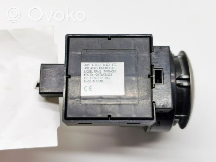 Nissan Leaf I (ZE0) Interruttore a pulsante start e stop motore 2009DJ2357