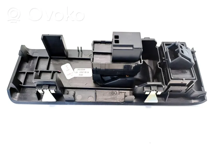 Volvo C40 Interruttore di controllo dell’alzacristalli elettrico 32274180