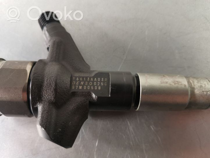 Subaru Outback Injecteur de carburant 16613AA030