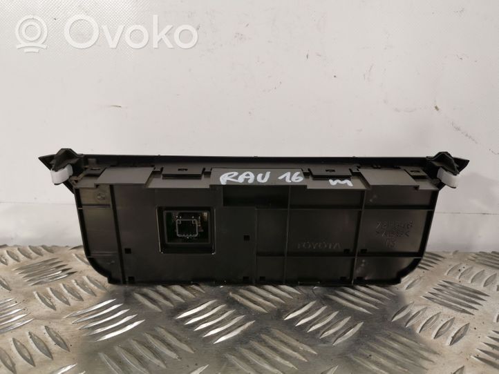 Toyota RAV 4 (XA40) Panel klimatyzacji 5590042440