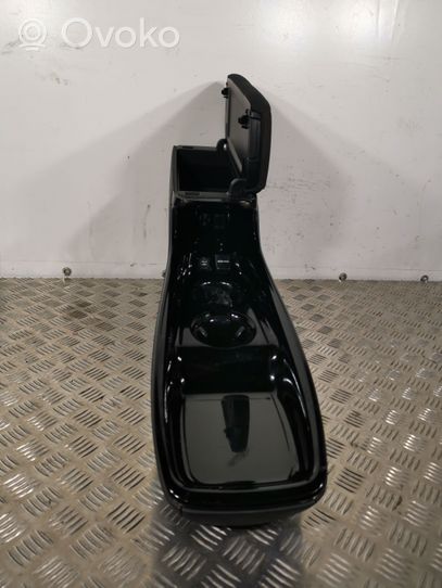 Toyota Prius (XW50) Center console 