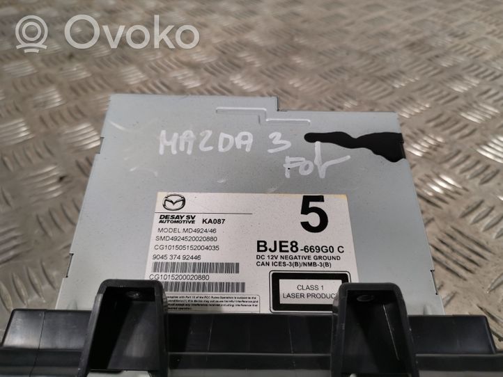 Mazda 3 II Navigaatioyksikkö CD/DVD-soitin BJE8669G0C