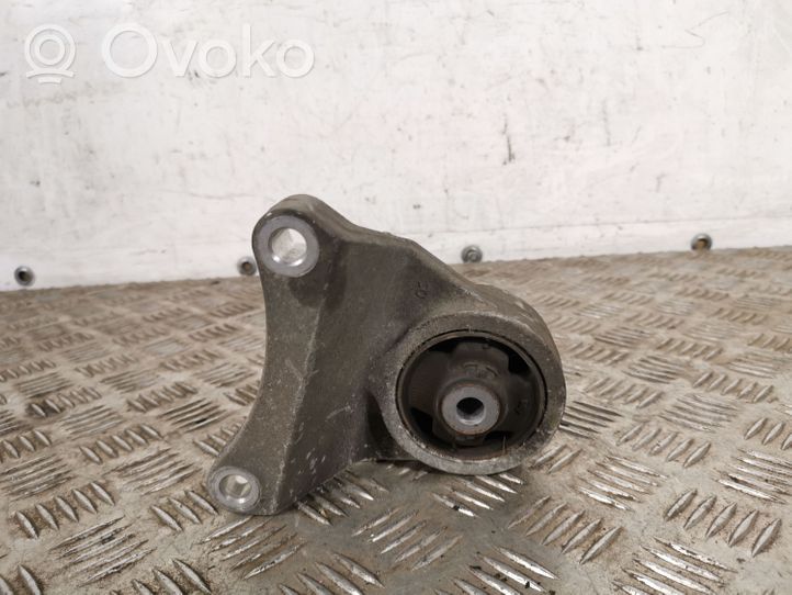 Toyota RAV 4 (XA40) Rear differential mounting bracket 